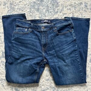 Hollister Men's Classic Indigo Straight Jeans